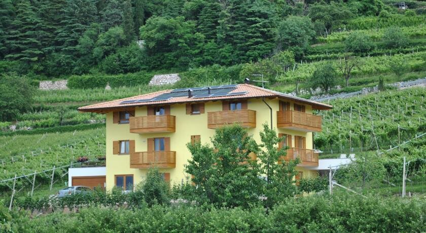 Agritur  AL VIGNETO - Trento