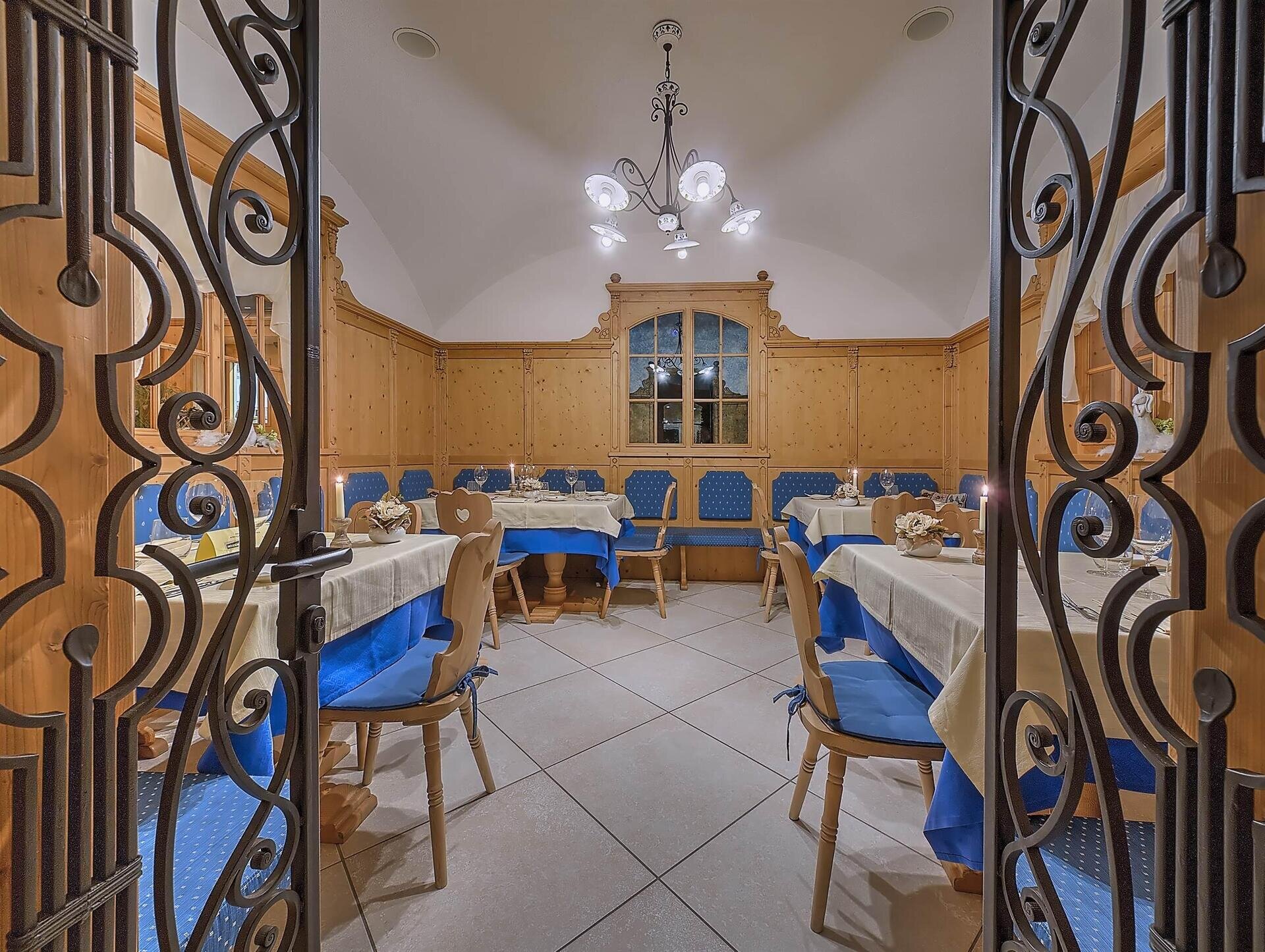 _STV2699And8more_fused