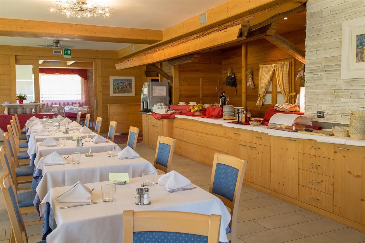 Area Ristorante Hotel Alpine Mugon
