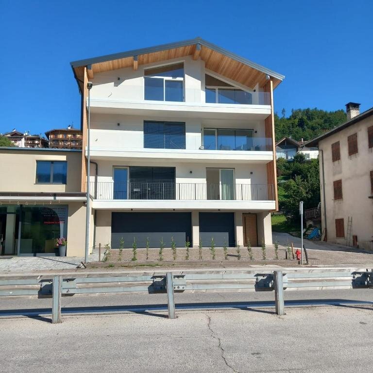APPARTAMENTI RIFLESSI SUL LAGO