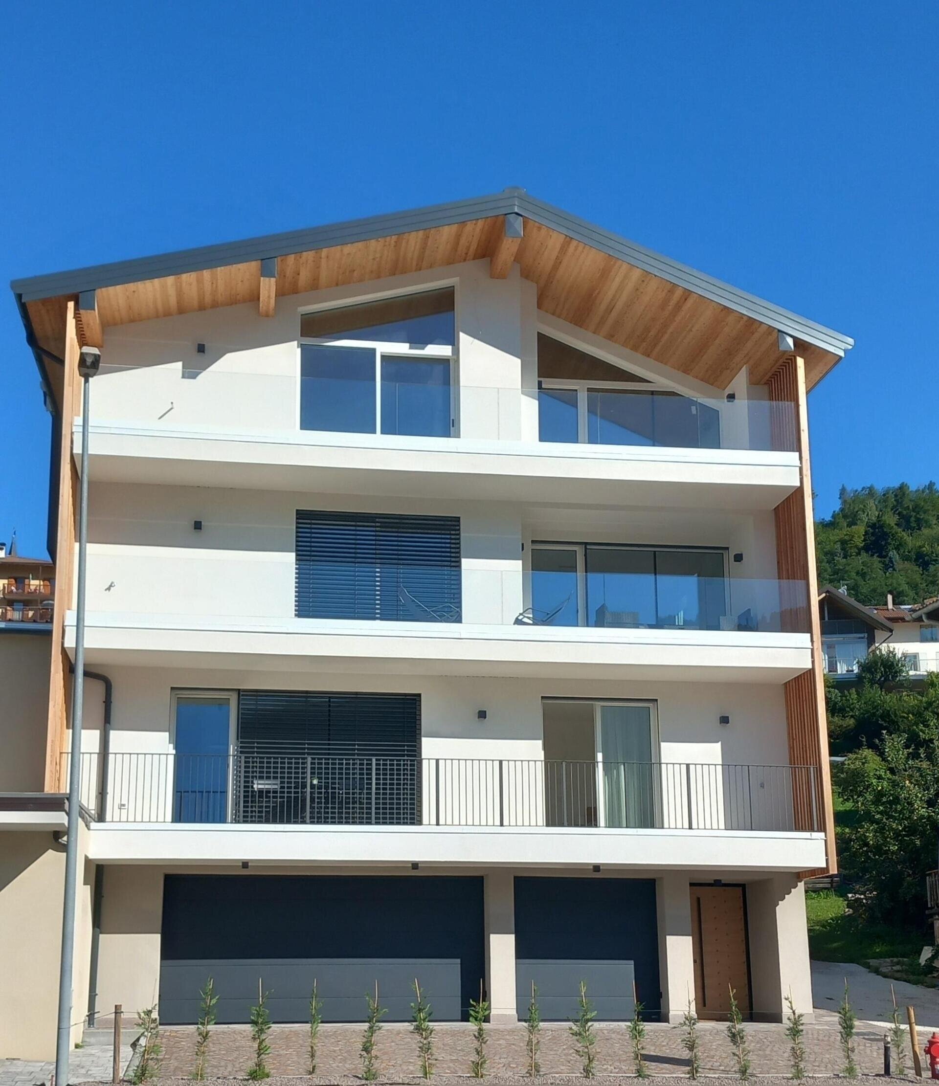 APPARTAMENTI RIFLESSI SUL LAGO