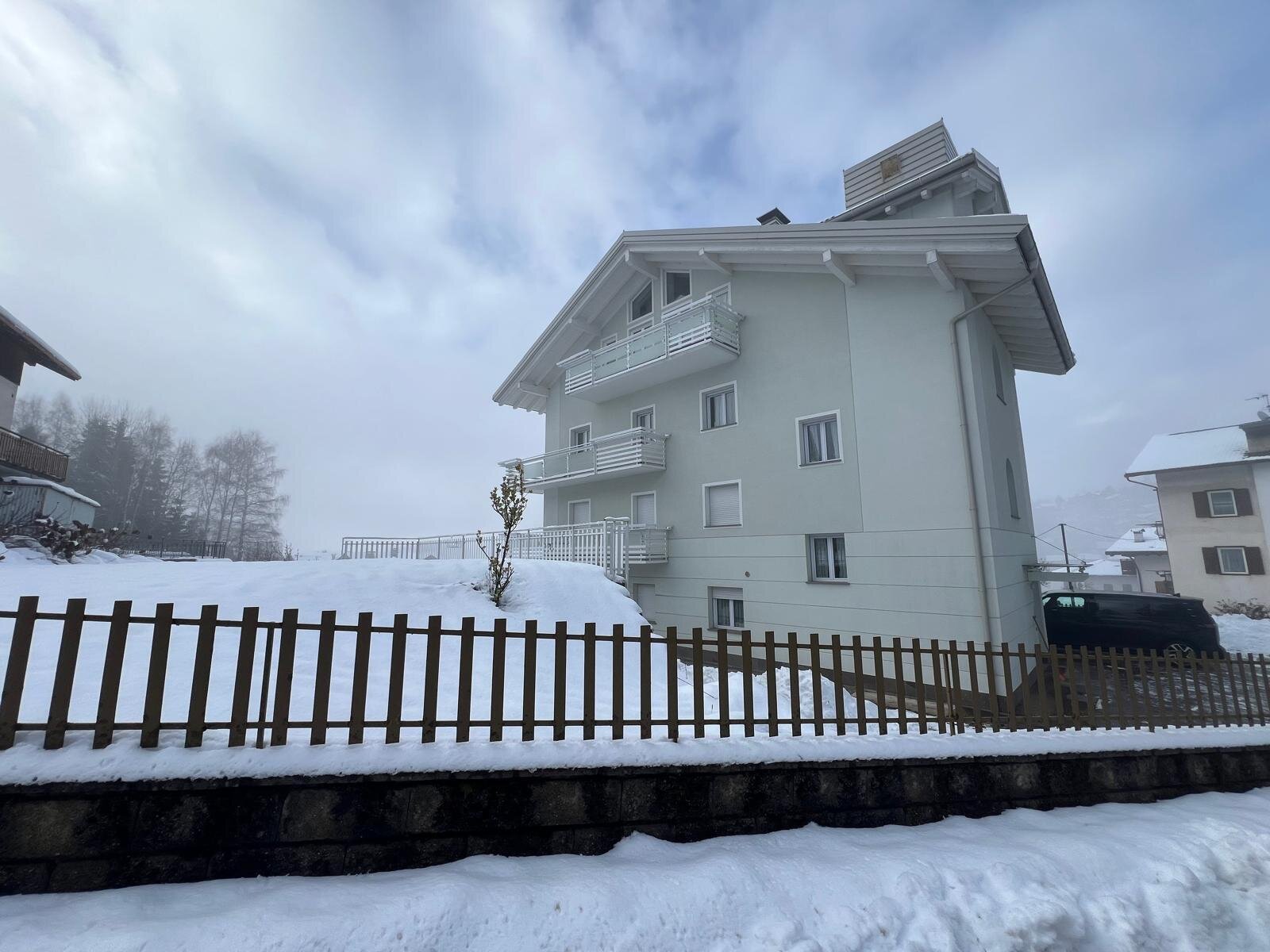 Images Trn 1 C108b085 B46b 4179 B267 C38a7f8b1146 99 Image