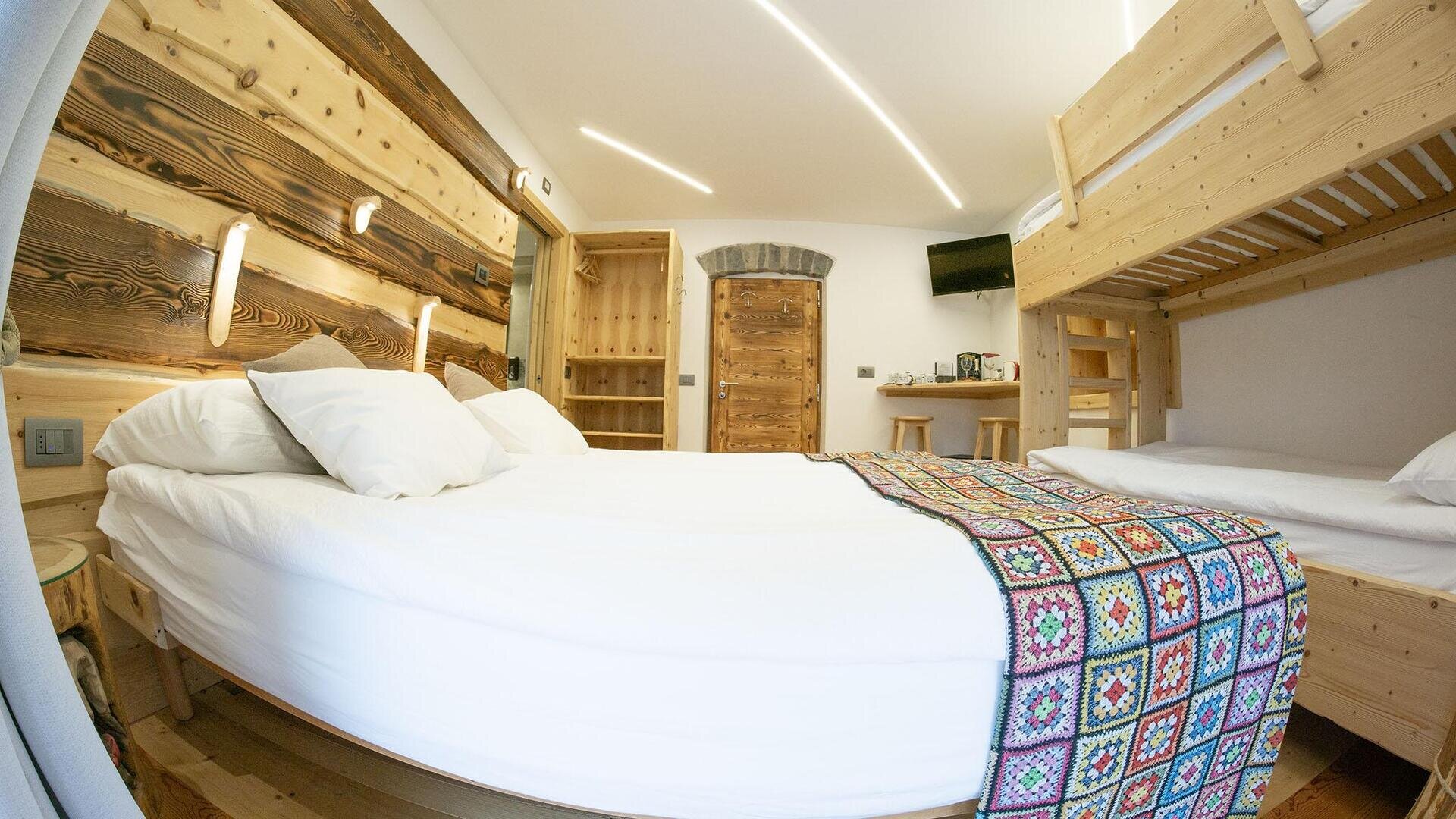 Images Trn 1 B211c45a 1210 4013 9da3 1e0c3e33ed7b 99 Image