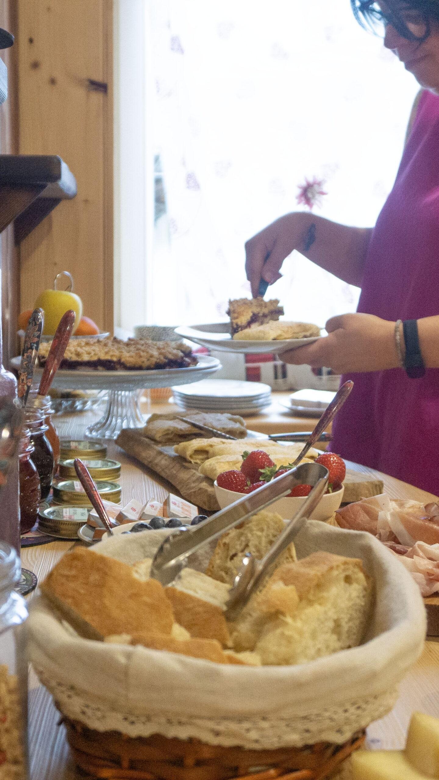 Images Trn 1 Fb48d392 432c 4c0a 9f04 F0957f61ab14 99 Image