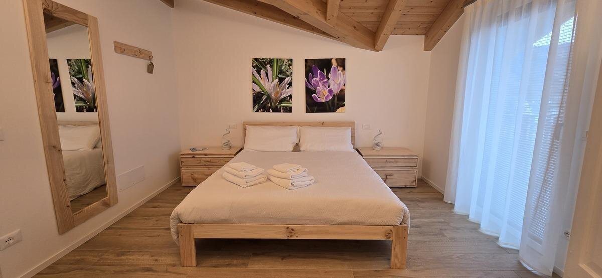 Images Trn 1 D5980824 F10a 43da B38f 816d04487717 99 Image