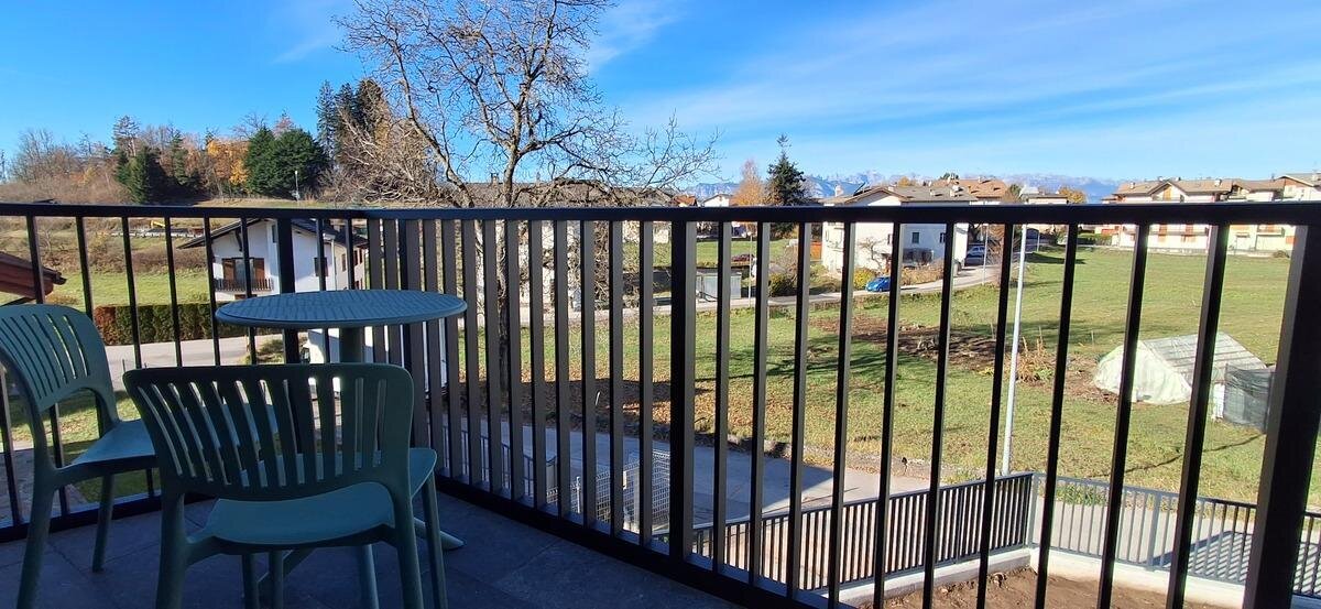 Images Trn 1 4f9d3328 B99b 4cbf 807a 850a4a581849 99 Image