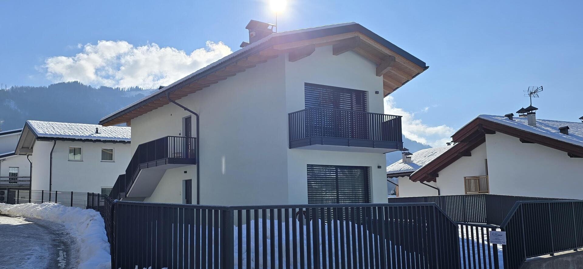 Images Trn 1 8d72656e 972e 41f2 B0d6 95b665e3c529 99 Image