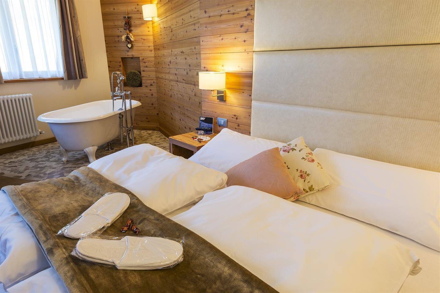 J. suite Raggiodisole