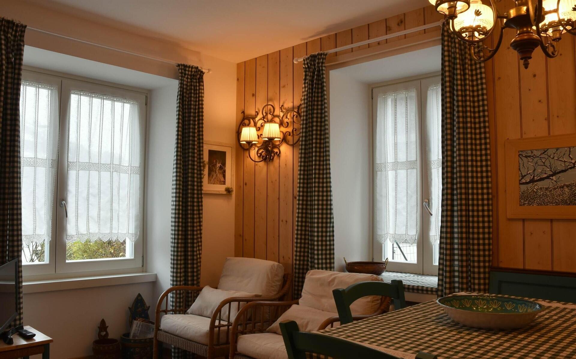 Images Trn 1 82858e06 22ff 458a B75f 4e35abedd162 99 Image