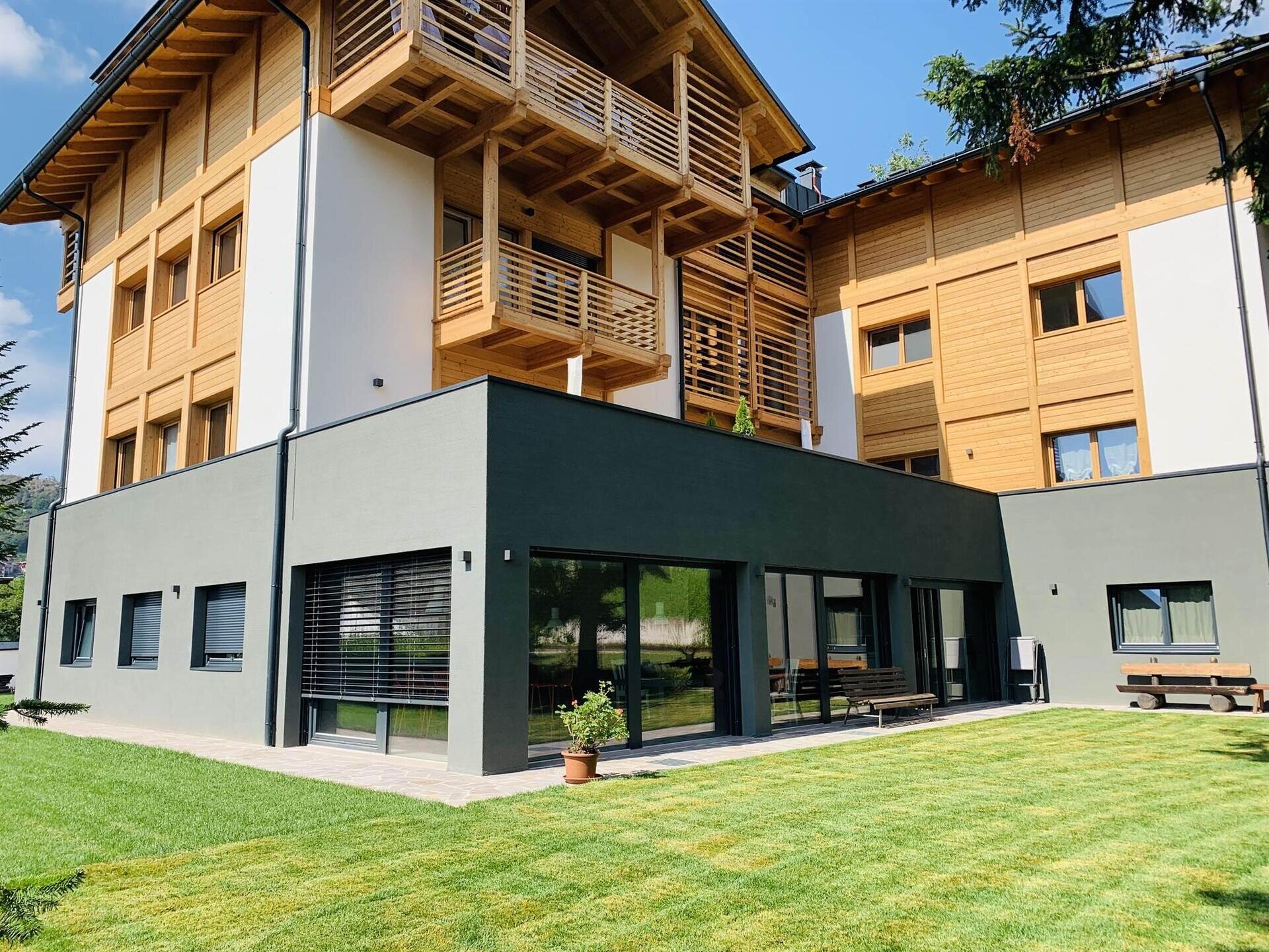 B8C3882D-9691-4B39-86C0-DCE9B242EBF9