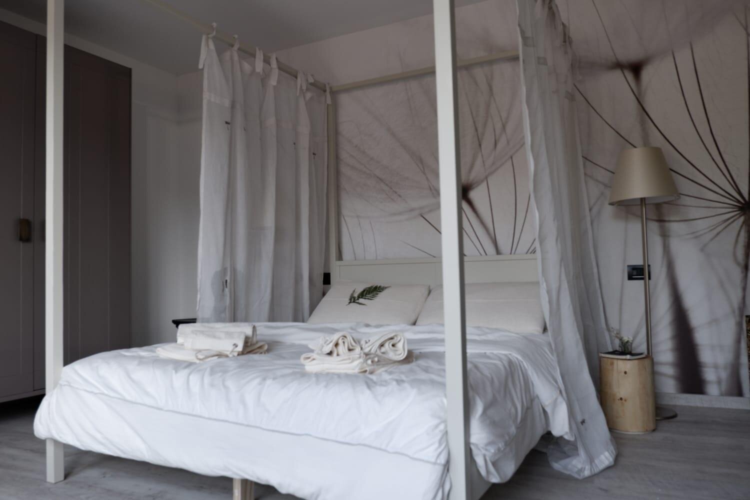 AF804778-0649-4777-BF5B-6E244FAD2B60