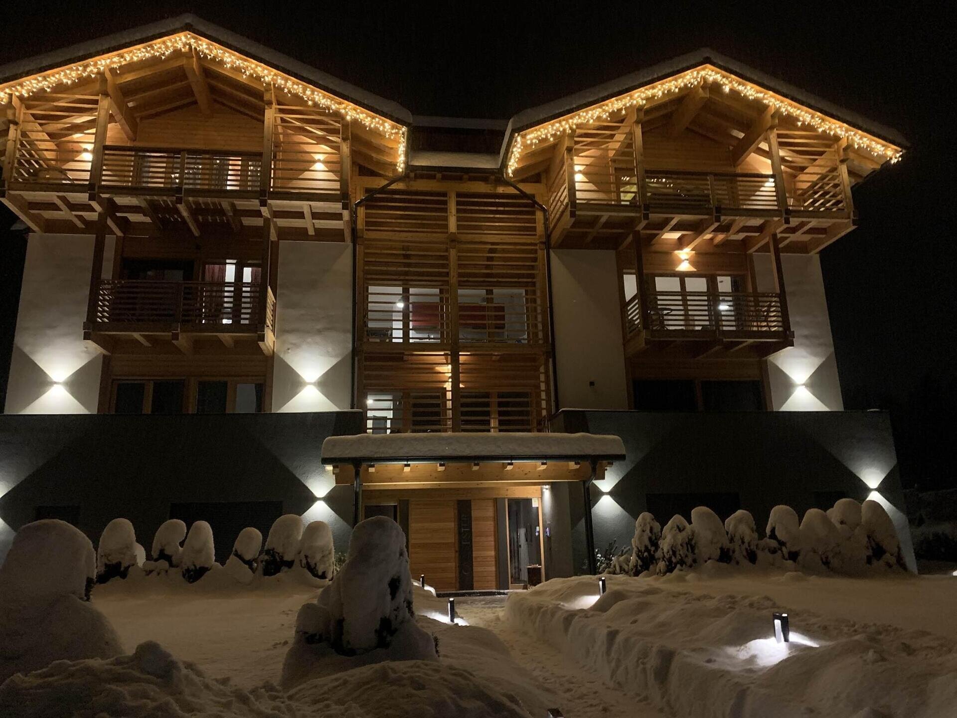 91B9D94D-BD5B-40BA-9F16-464D7DE9C6AB