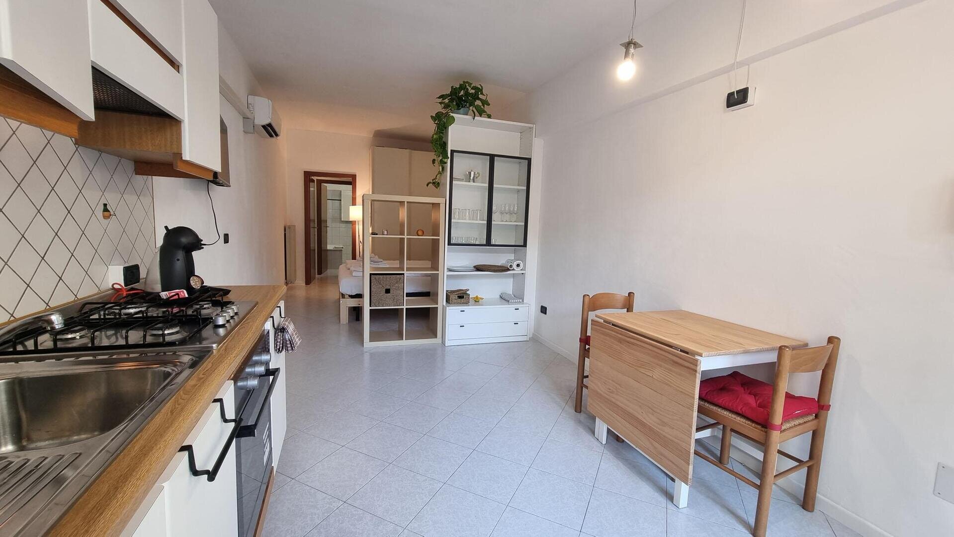 Images Trn 1 8348e91c 195b 4a39 98de 6044034f4749 99 Image