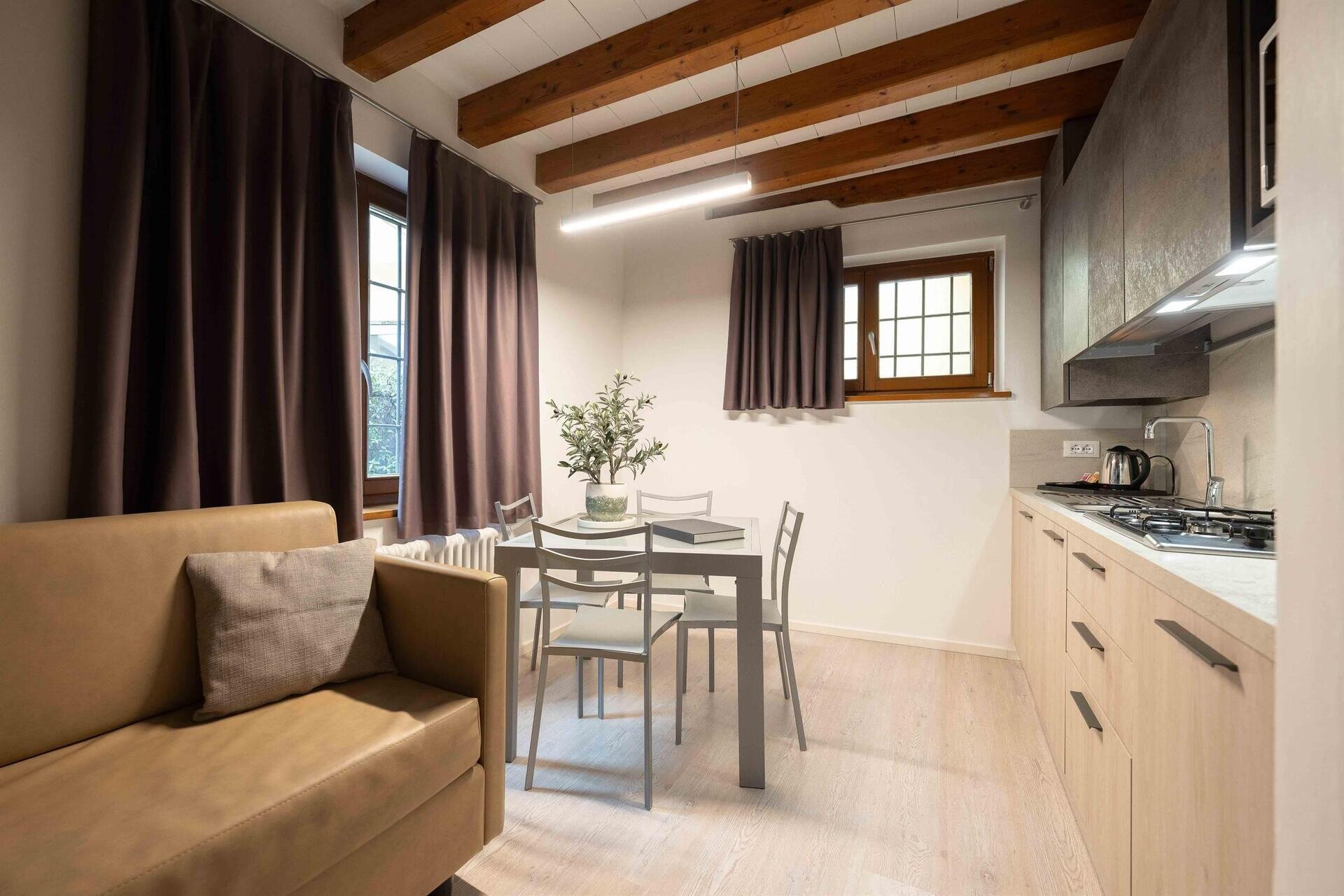 Images Trn 1 A414649a 7a4d 4a47 B262 174c1fa7c3ea 99 Image