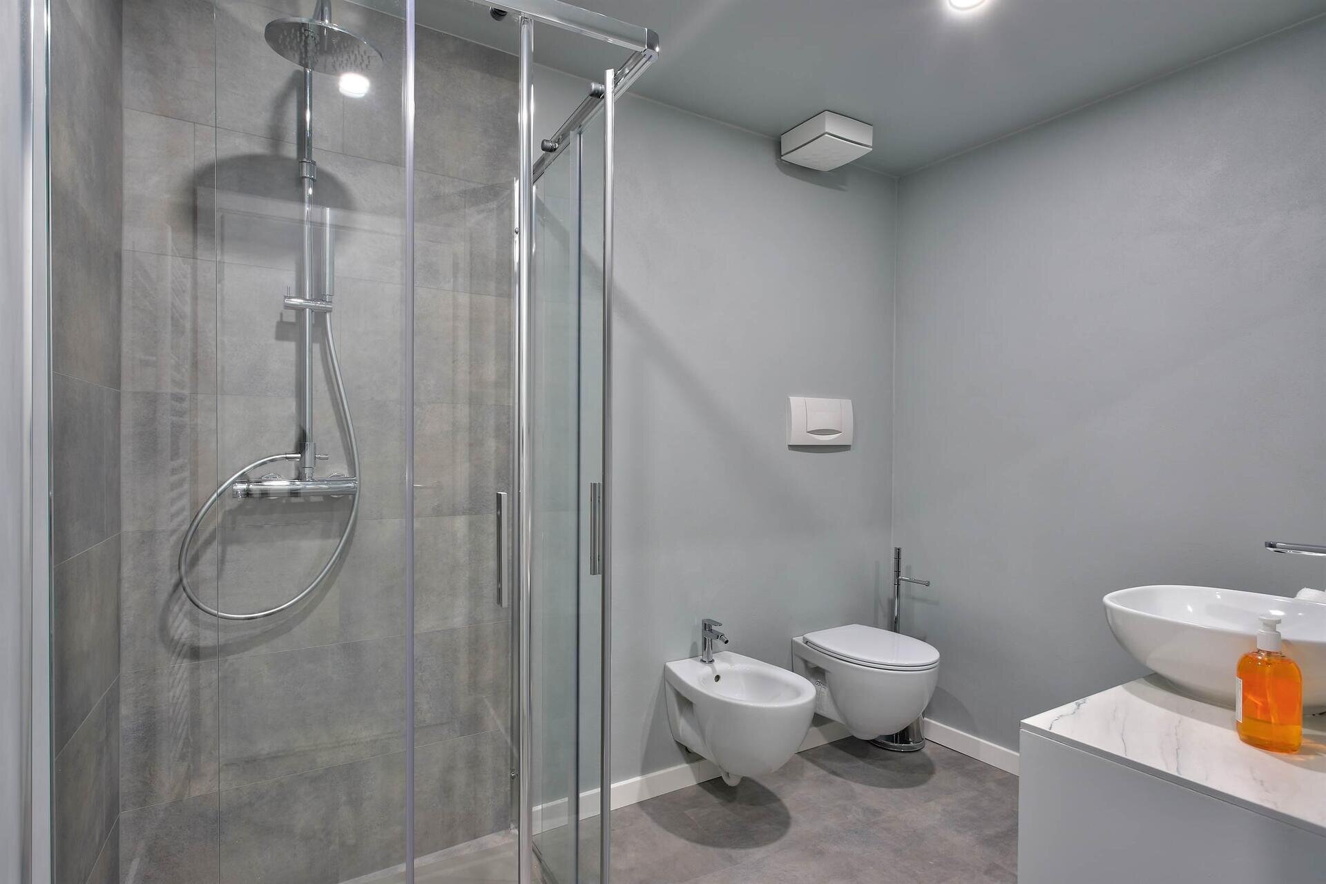 Images Trn 1 C004f430 B9ea 4a6f 86b7 99831442785c 99 Image