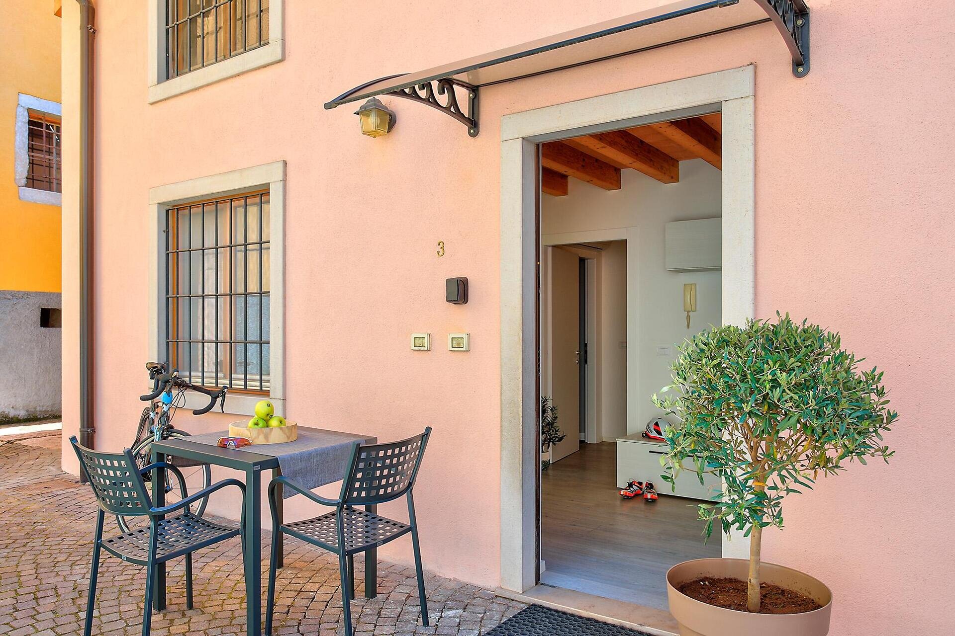 Images Trn 1 6e725e12 4861 412a Adcd 30699a1116d6 99 Image