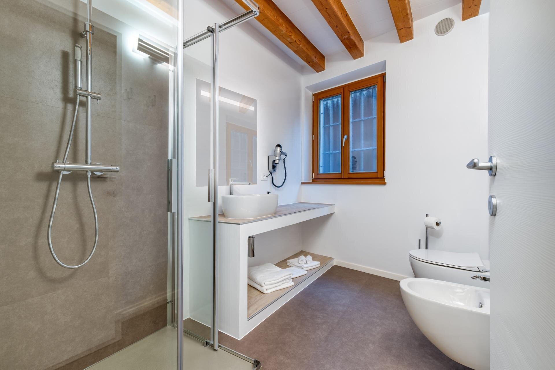 Images Trn 1 8ae778b5 2610 498e Bea0 066c2149b62e 99 Image