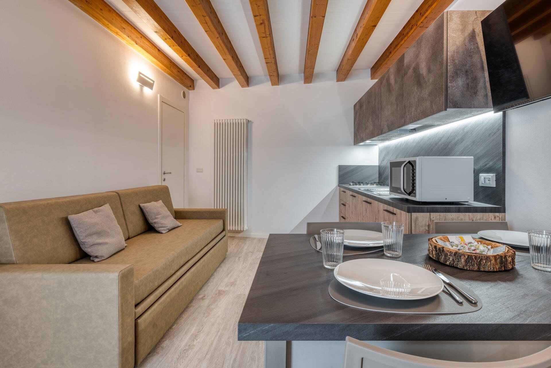 Images Trn 1 Ba79a2a2 14ac 455a A519 4173334a7f92 99 Image