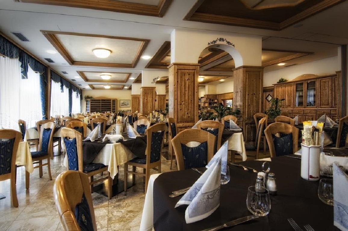 Hotel Ristorante Everest - Trento 3