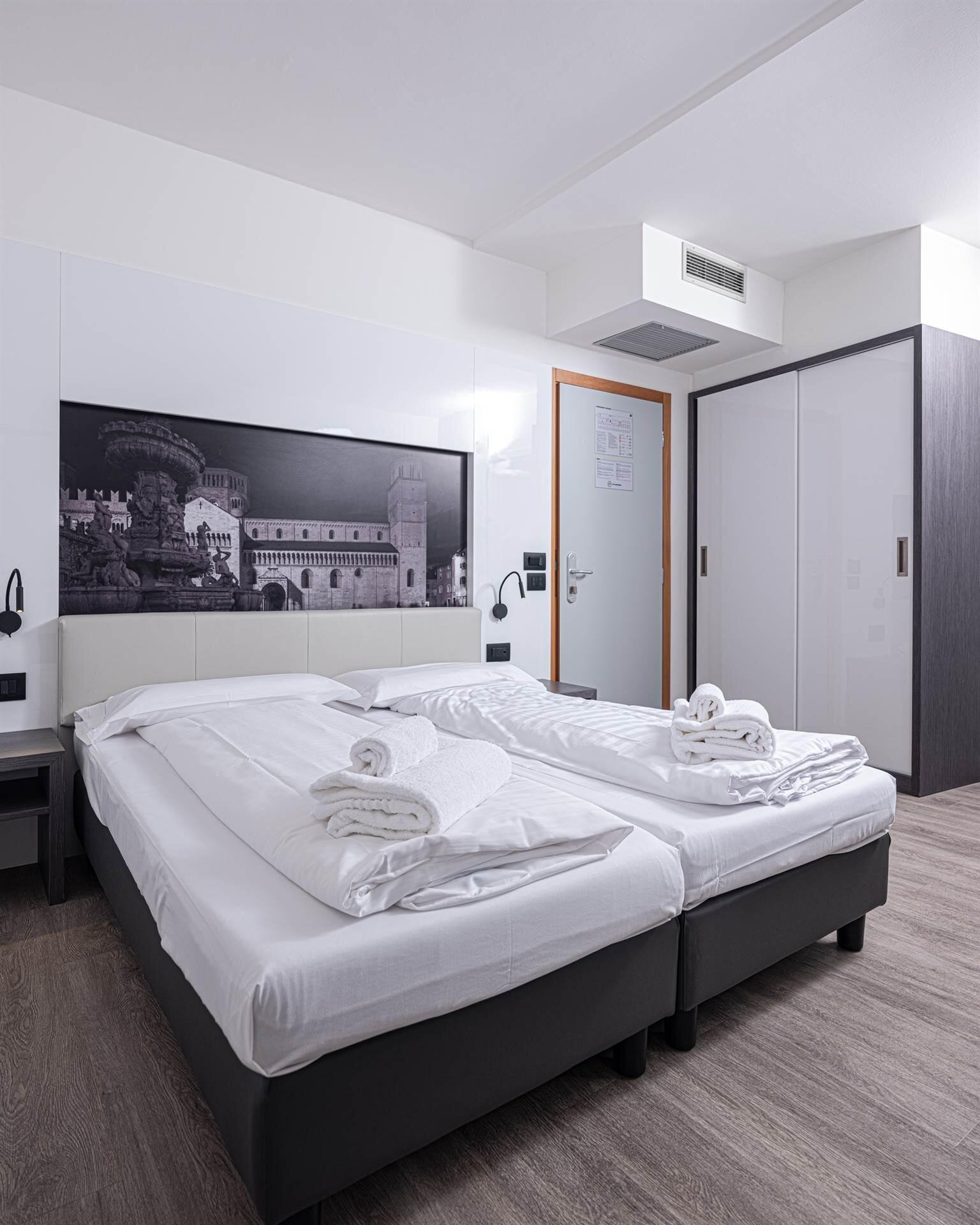 Hi Hotel Trento - Double standard with balcony (3)