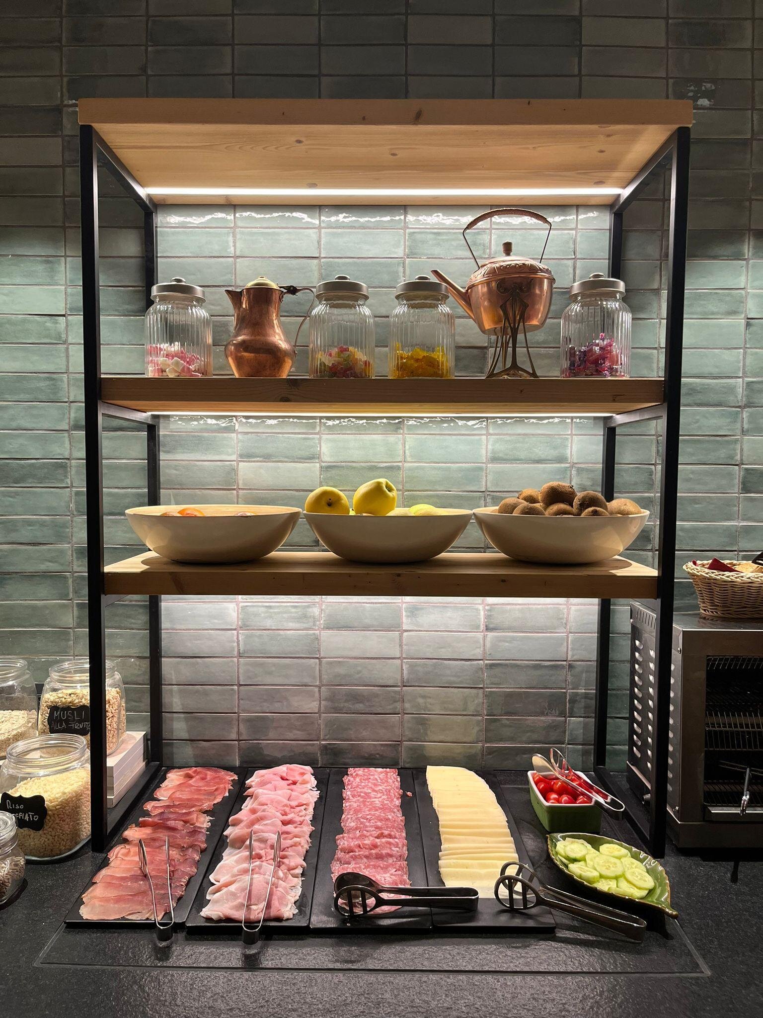 Hotel-America-Breakfast-Buffet