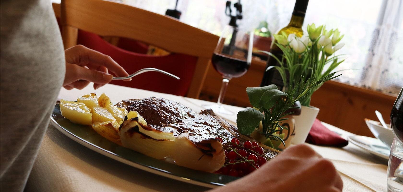 Hotel Pineta - Bedollo - enogastronomia