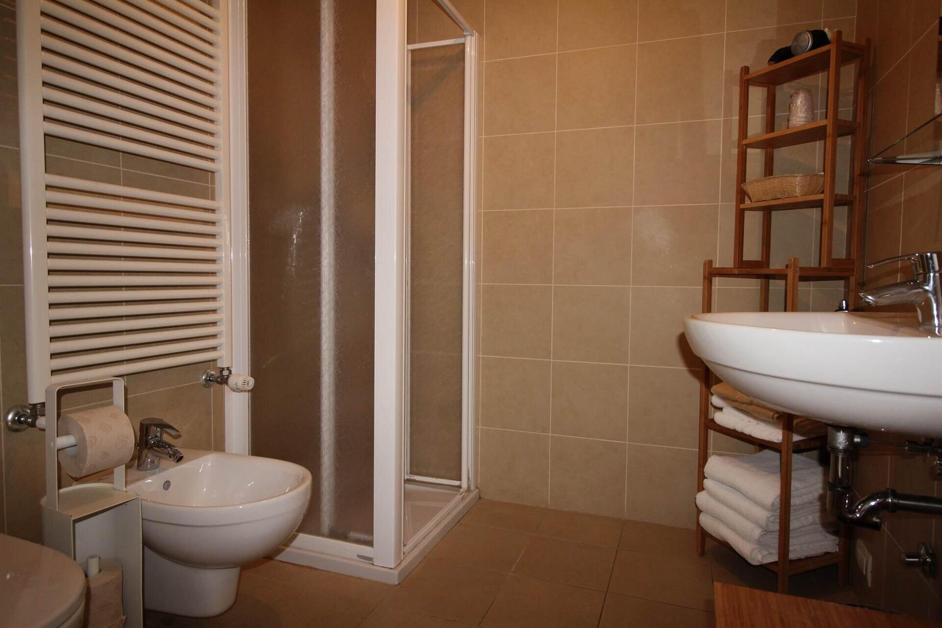 Komodo Short Stay Apartments - Trento (9)