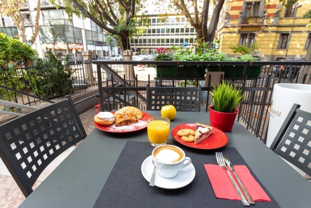 Images Trn 1 1f98ceda 278b 4ec0 83da 603500e7c1f9 99 Image