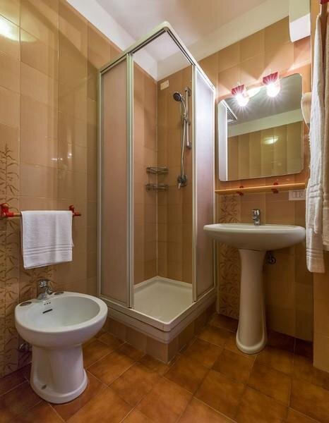 Residence Capitol - Trento - bagno