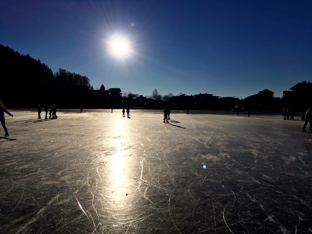 Lago Serraia ghiacciato