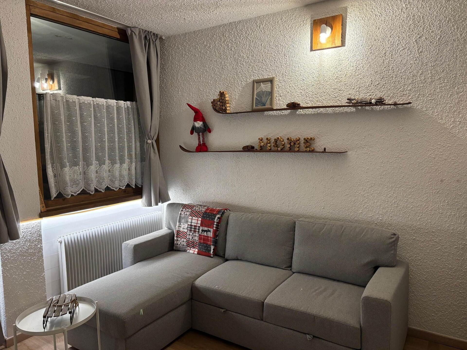 Images Trn 1 2b925995 A70a 4e46 A695 4b86d3f2bd1e 99 Image