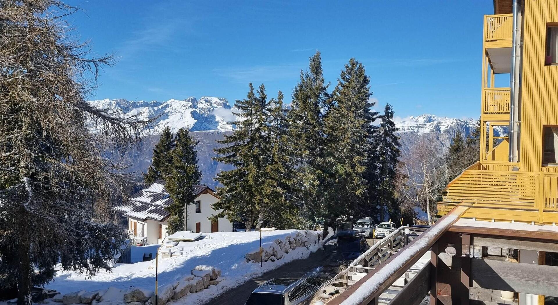 Images Trn 1 393a5e31 F626 4b97 A4c5 55ebc44b3ff5 99 Image