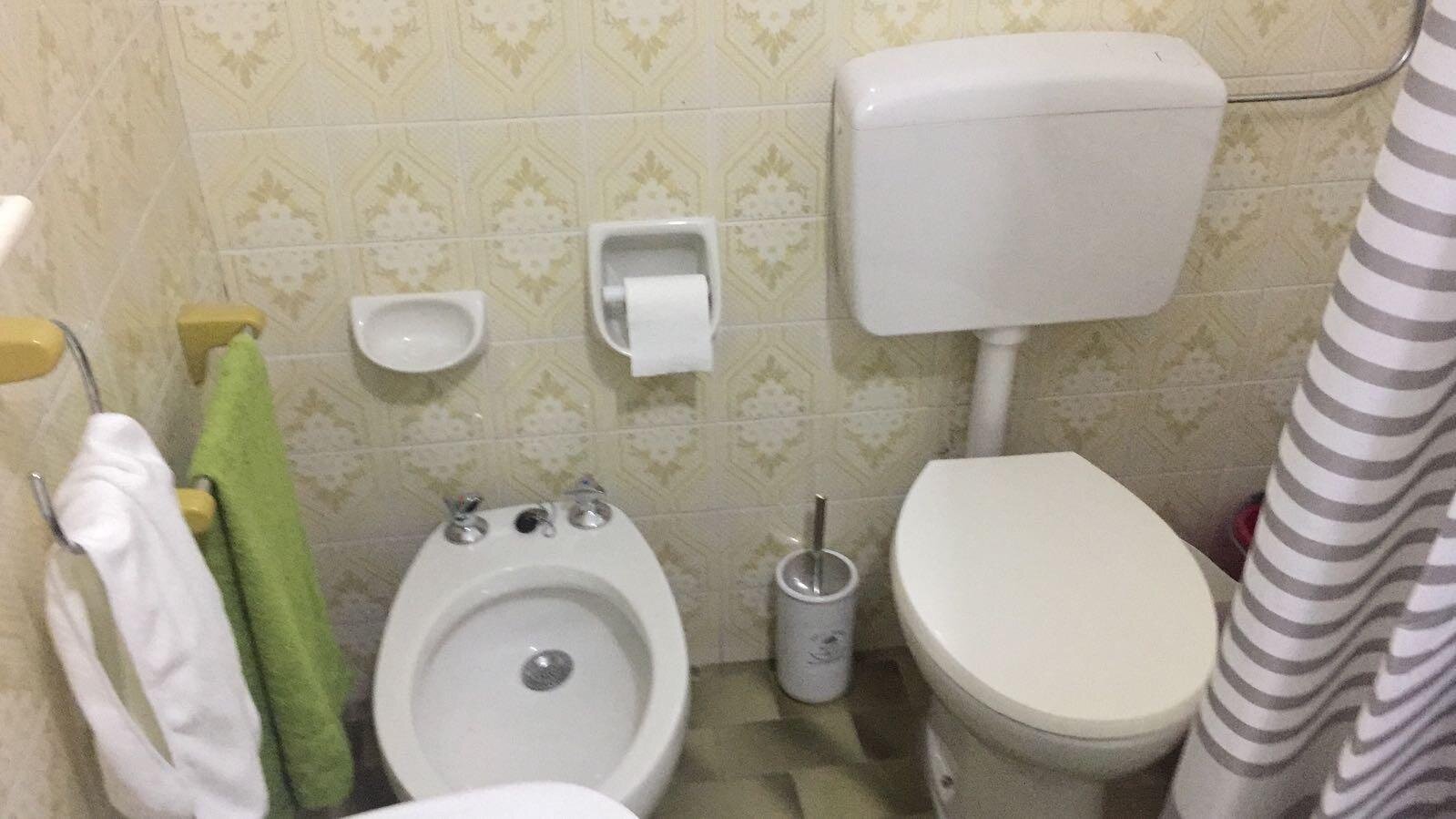 D78544D2-8811-479D-8183-D64B9BB6EC2E