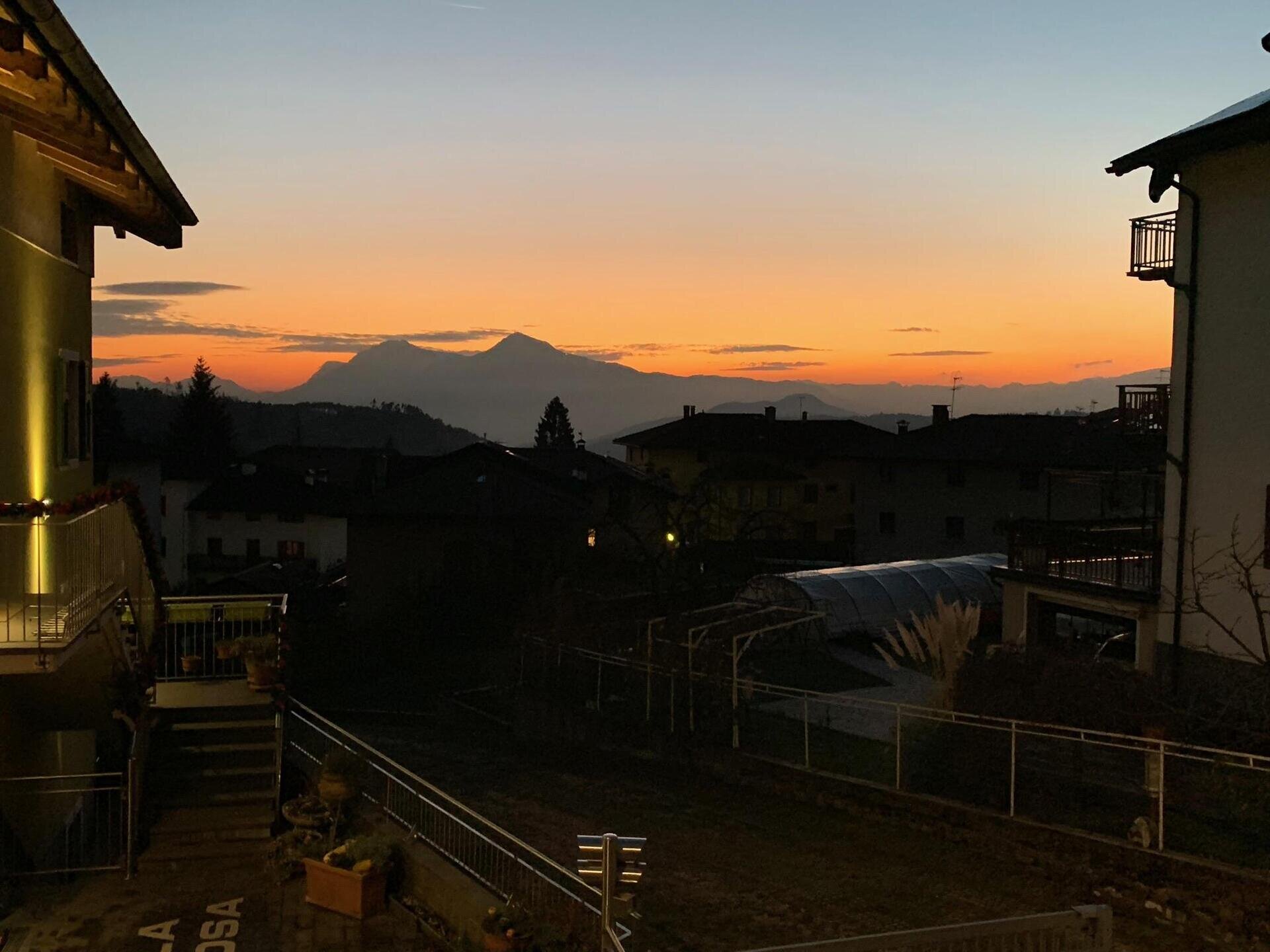 8F903E1A-4F76-4B2D-9994-B0E638D8CBB4