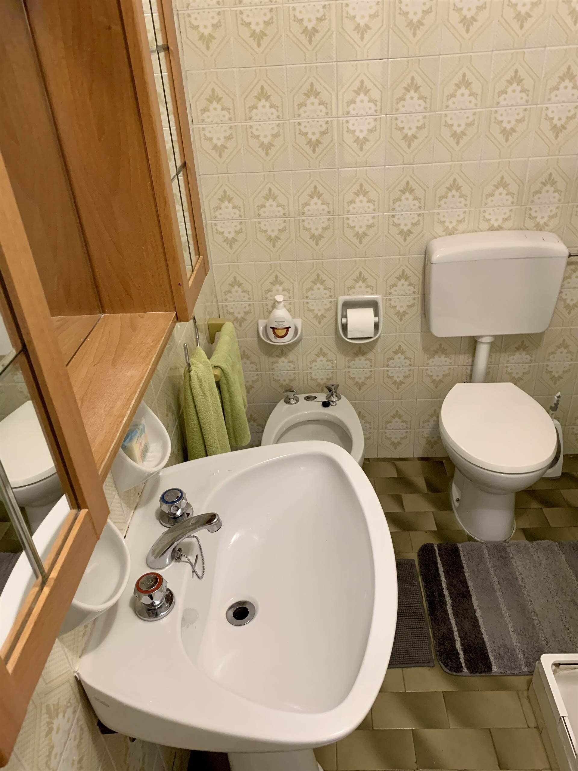 9B32E8CC-BA9F-442D-B295-88374A817BB9