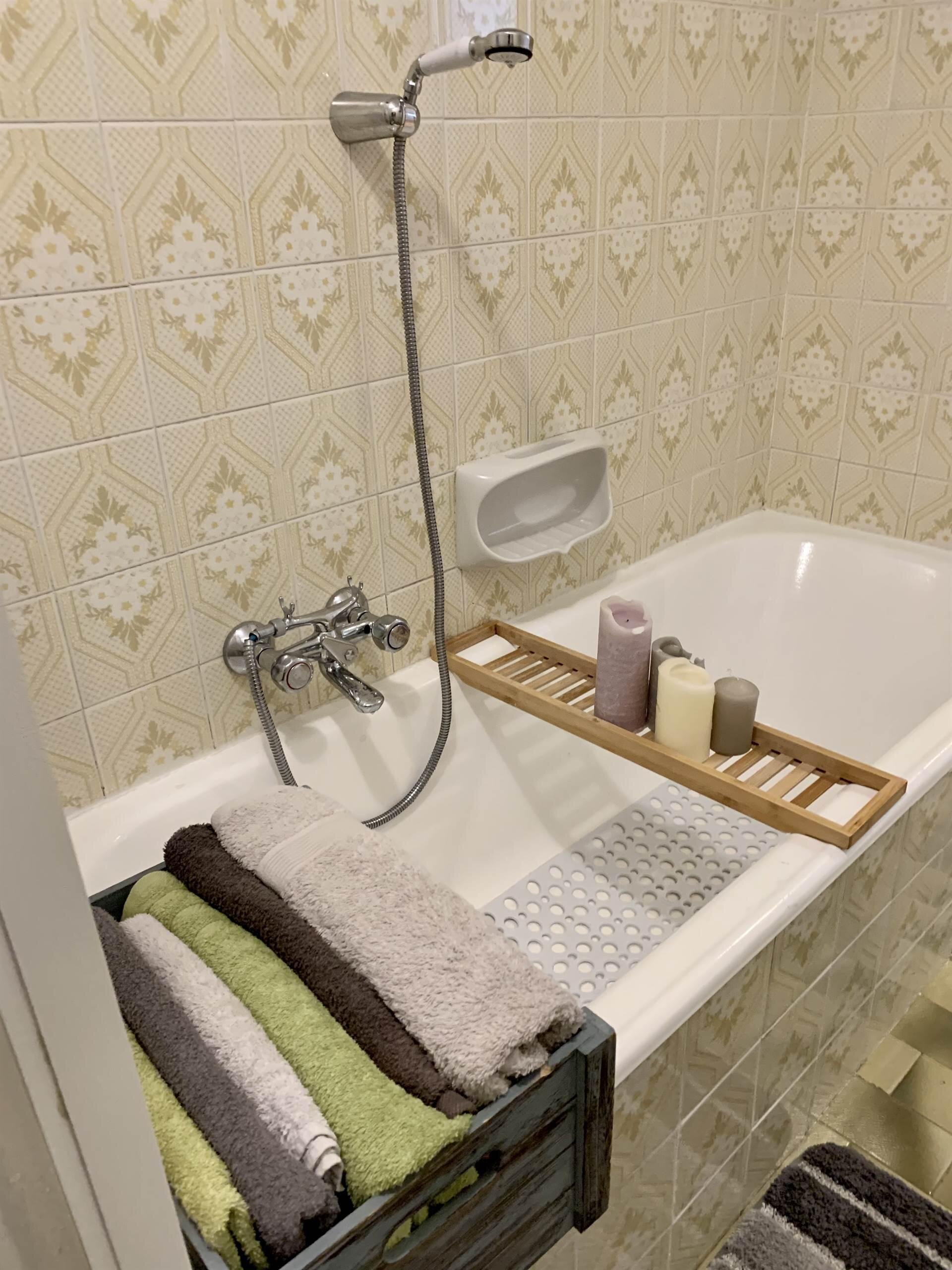 C58DF524-87D2-4CC5-9973-7CF5549924E0