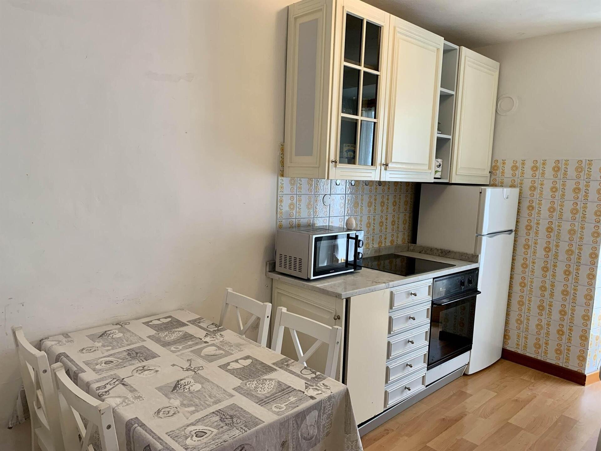 8A73E7EE-E57E-457F-80F3-54A475BFE848