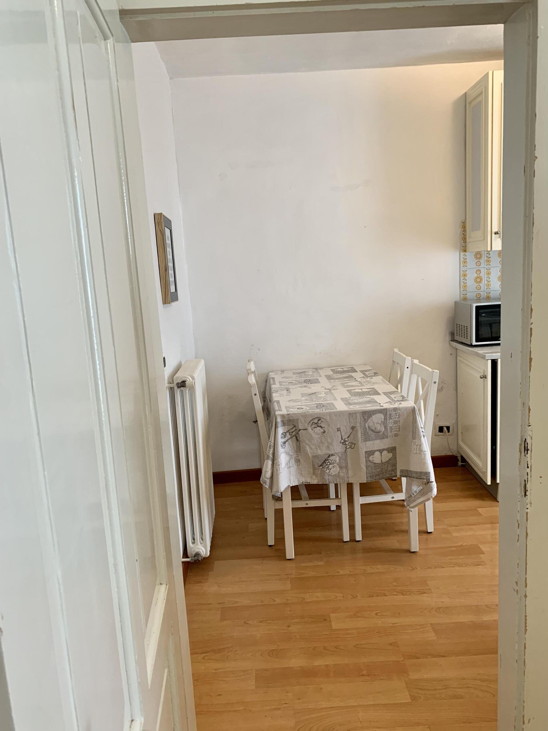 5BFC927D-D745-4C3E-B8BD-047F029F4217