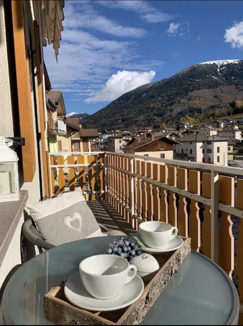 3BEFDE66-9583-4B6D-903C-04592C2C68CD