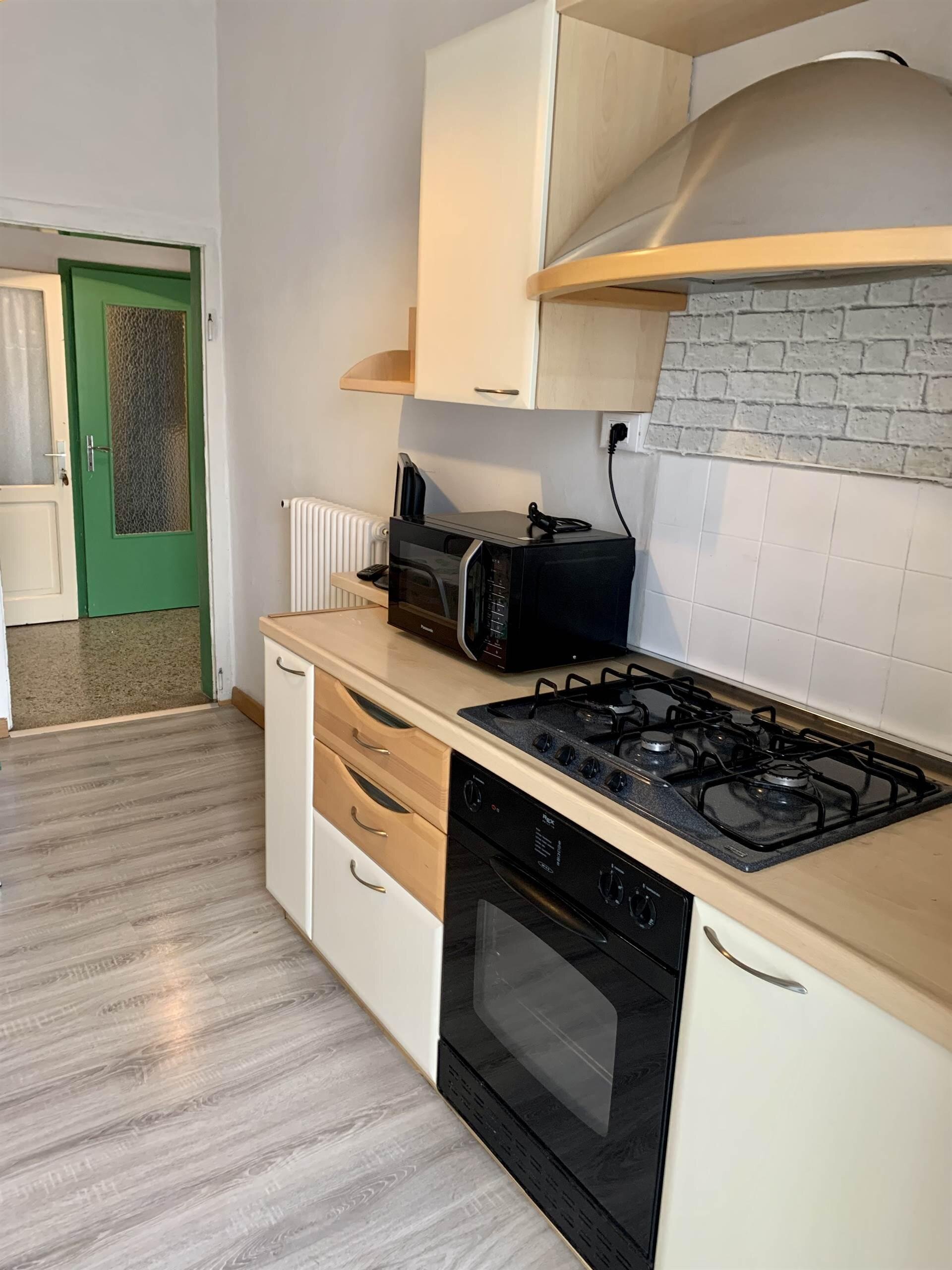 D3B29DBA-A6BD-4F6C-8AAA-D559CC6233D7