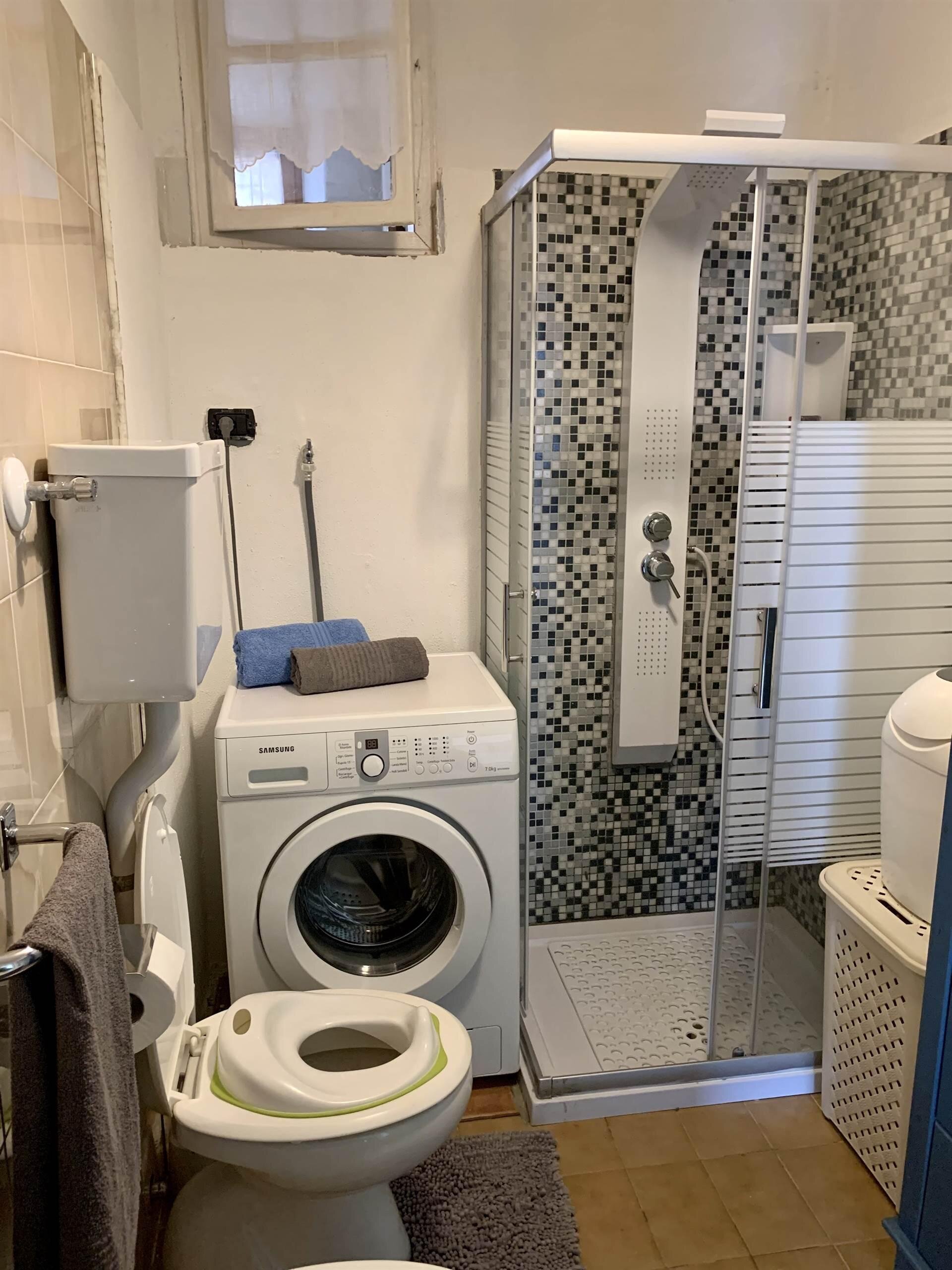 61DBAF5E-F12A-4E2A-AA0D-8C4642ABF660