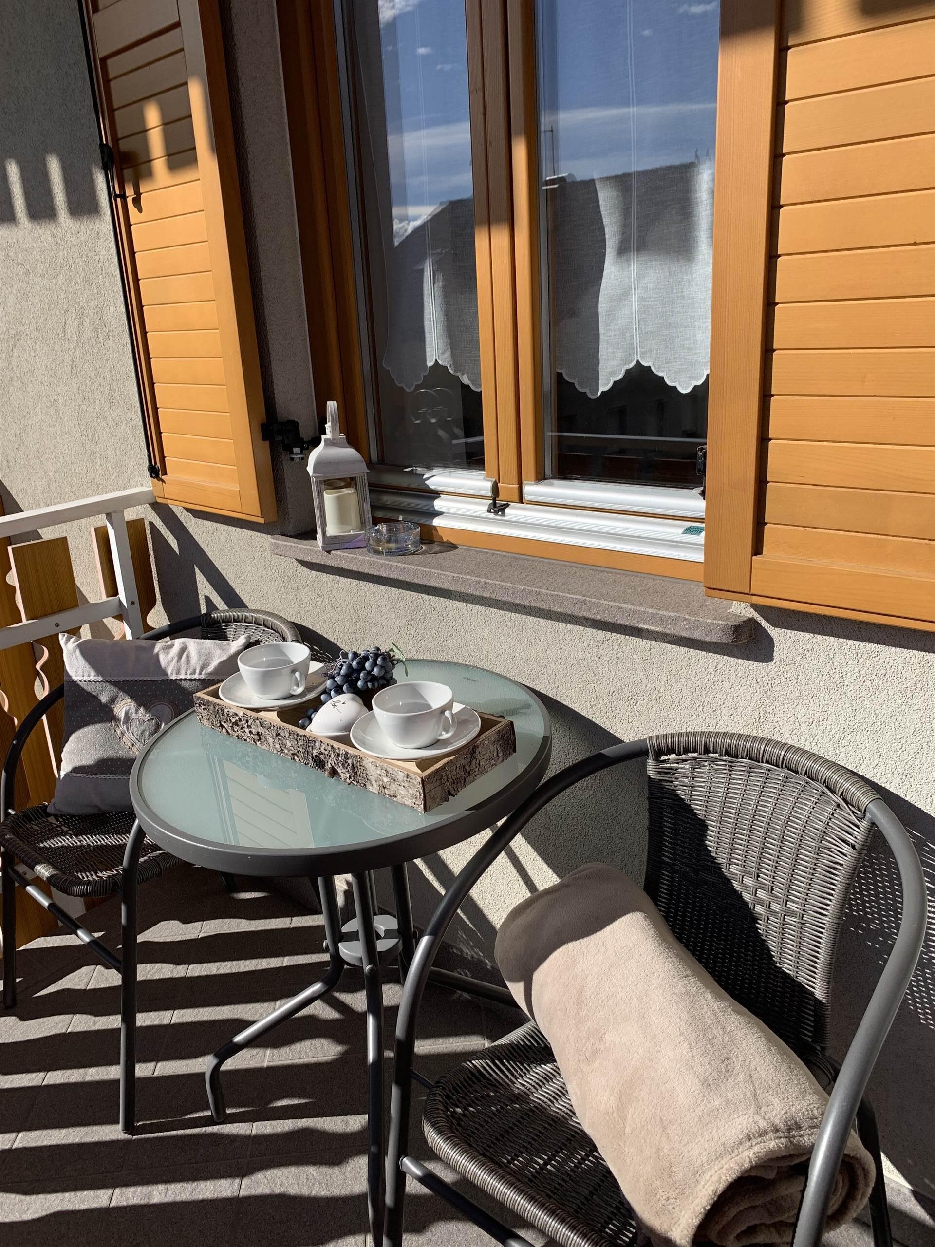 54B34A70-971D-42B2-9147-8F4D6935344D