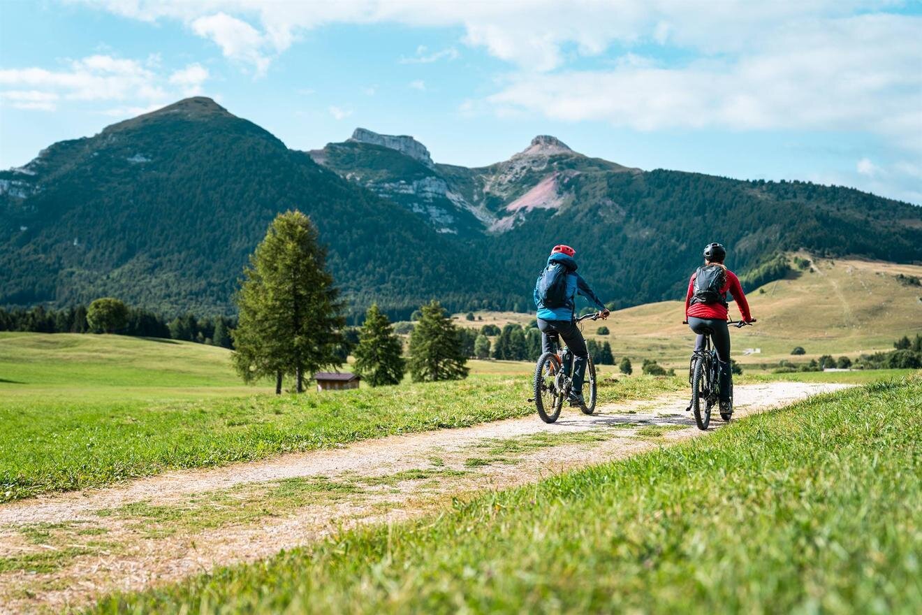 E-Bike Erlebnis zwischen den Landschaften des Monte Bondone