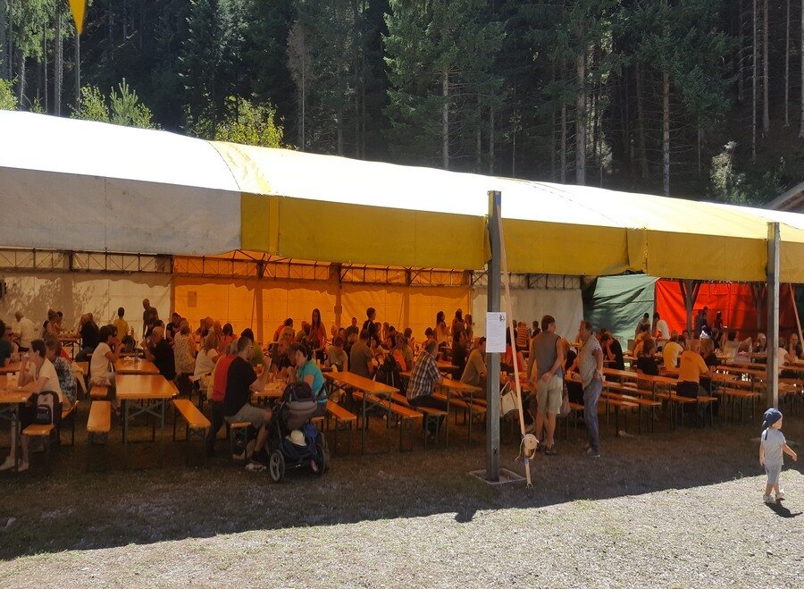 Festa campestre a Brusago