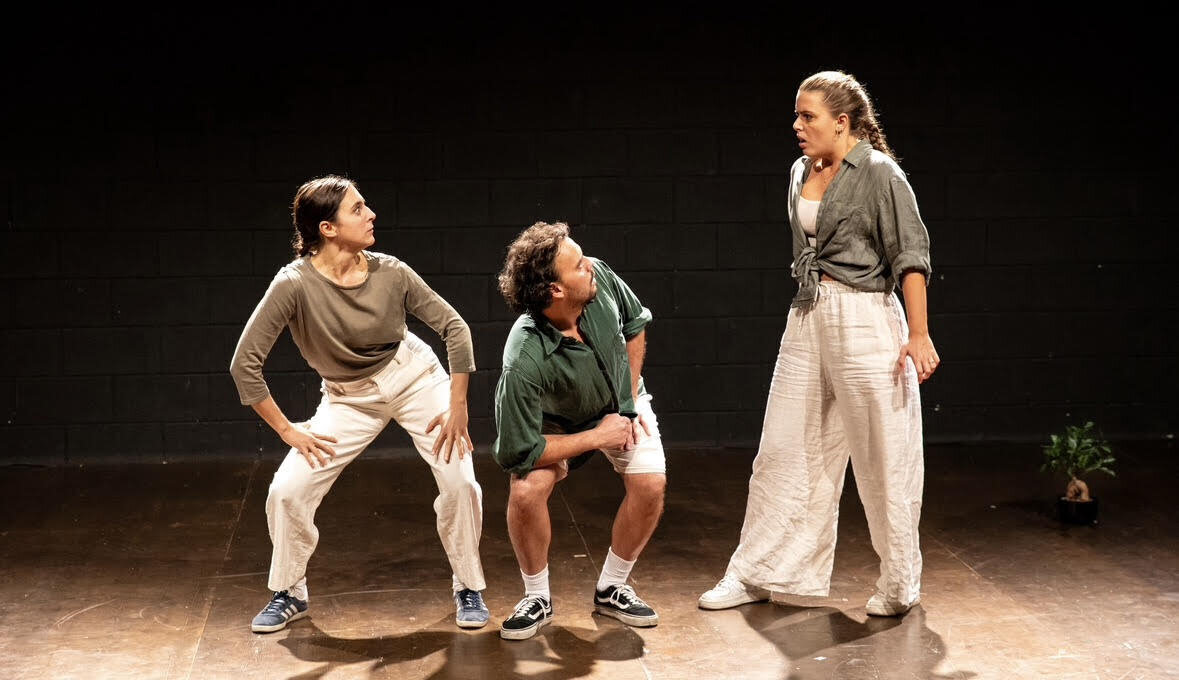 Hummer sterben aus Versehen - Einweihung des Programms im Cuminetti-Theater in Trient