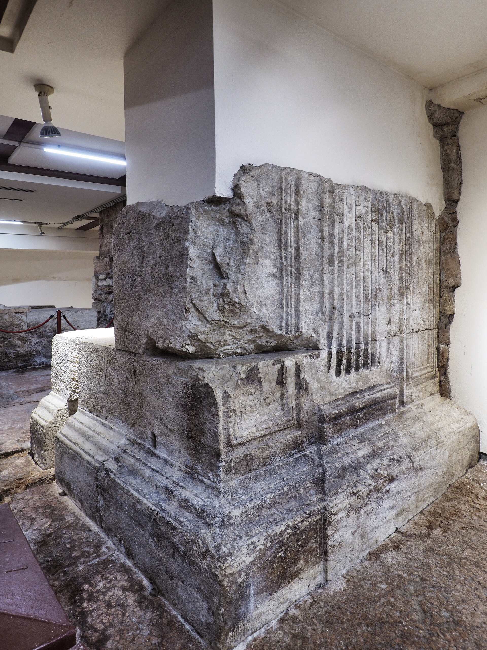 Content Dam Org 7 Images Full Rights Esperienze Pine Trento Porta Veronensis E Palazzo Tabarelli Porta Veronensis 4