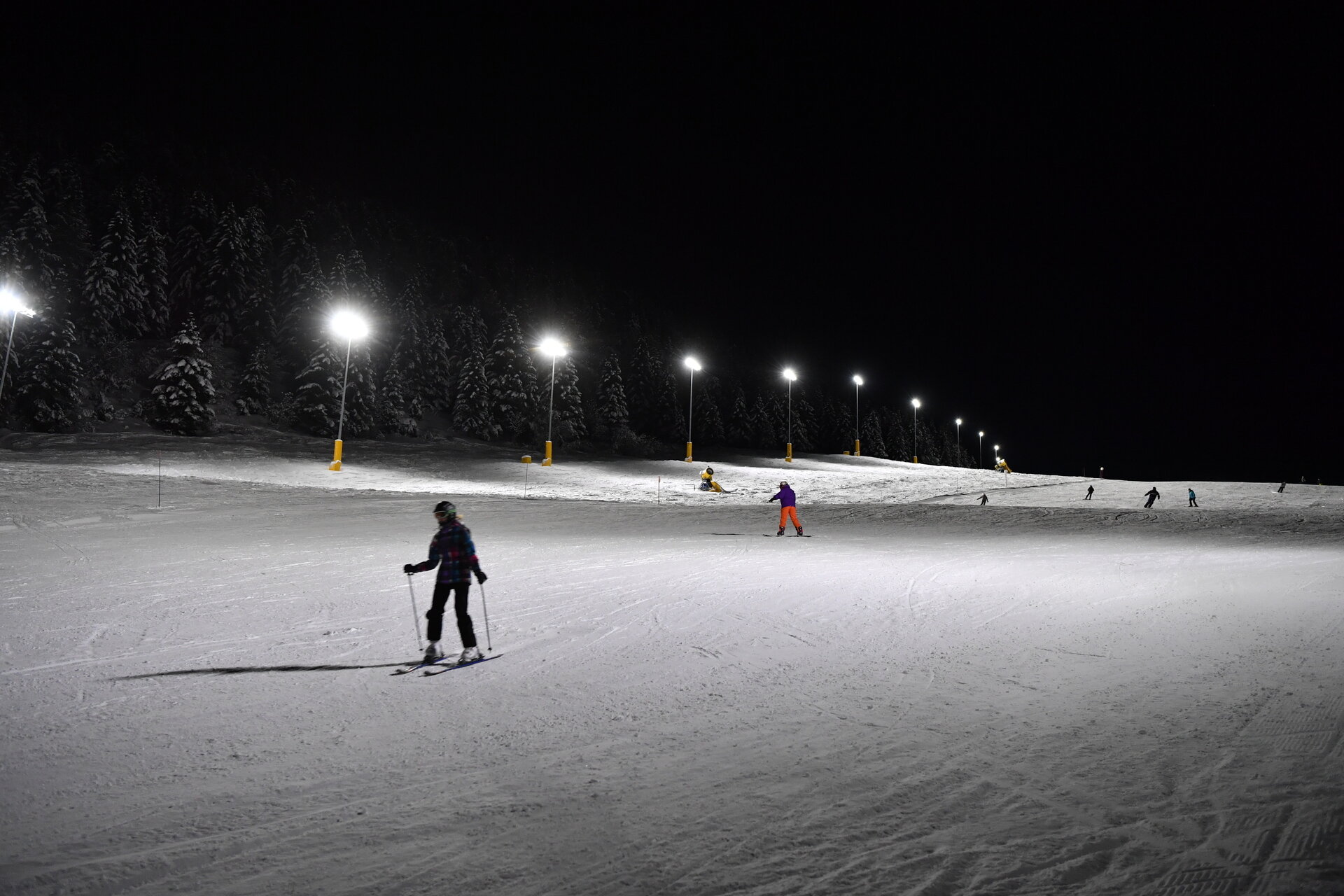 Content Dam Org 7 Images Full Rights Outdoor Sulla Neve Ski Area Happy Snow Sciare Sotto Le Stelle Notturna 5