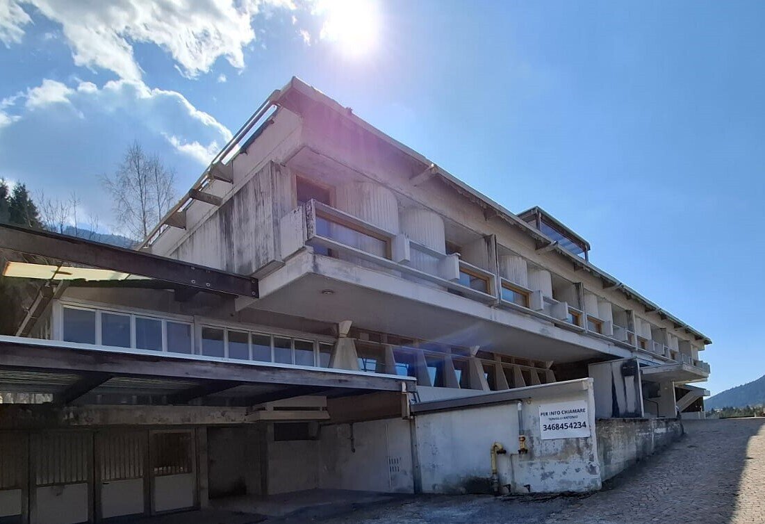 Seduced and Abandoned – Discovering the Albergo Costalta by Gian Leo Salvotti – Varda locality, Bedollo