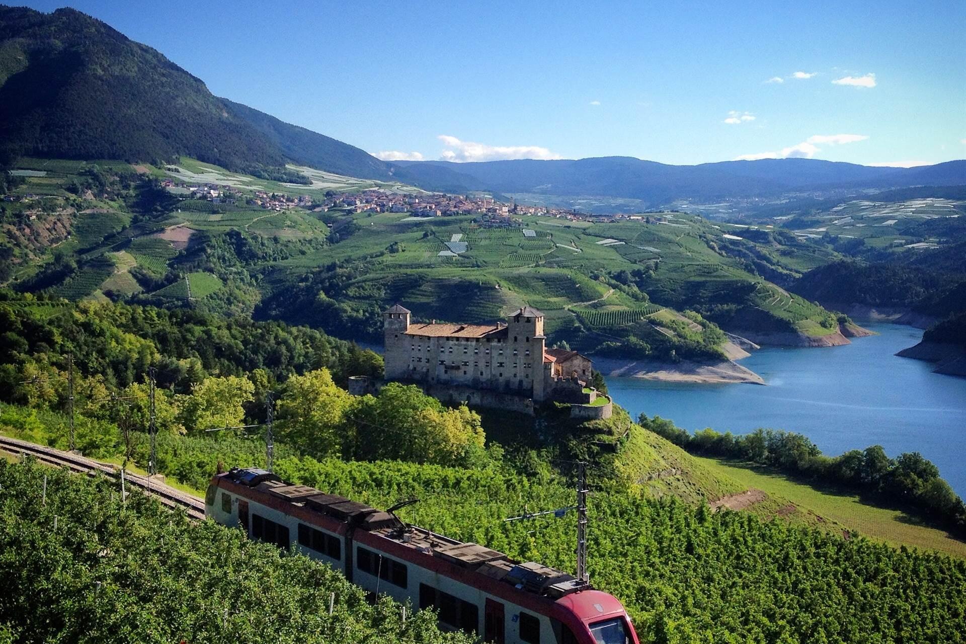 Alle an Bord des... Schlösser Zug