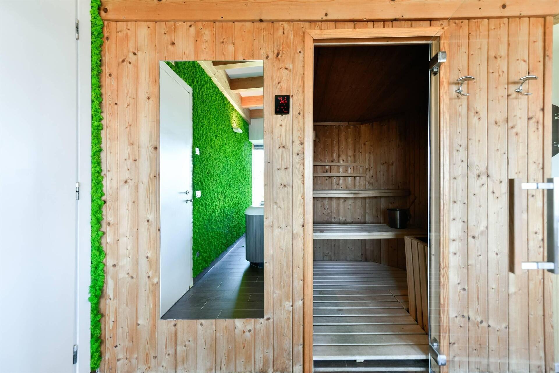 Images Trn 1 815d46ef Cb4b 4842 9a7b 3417d8c3f9b9 99 Image